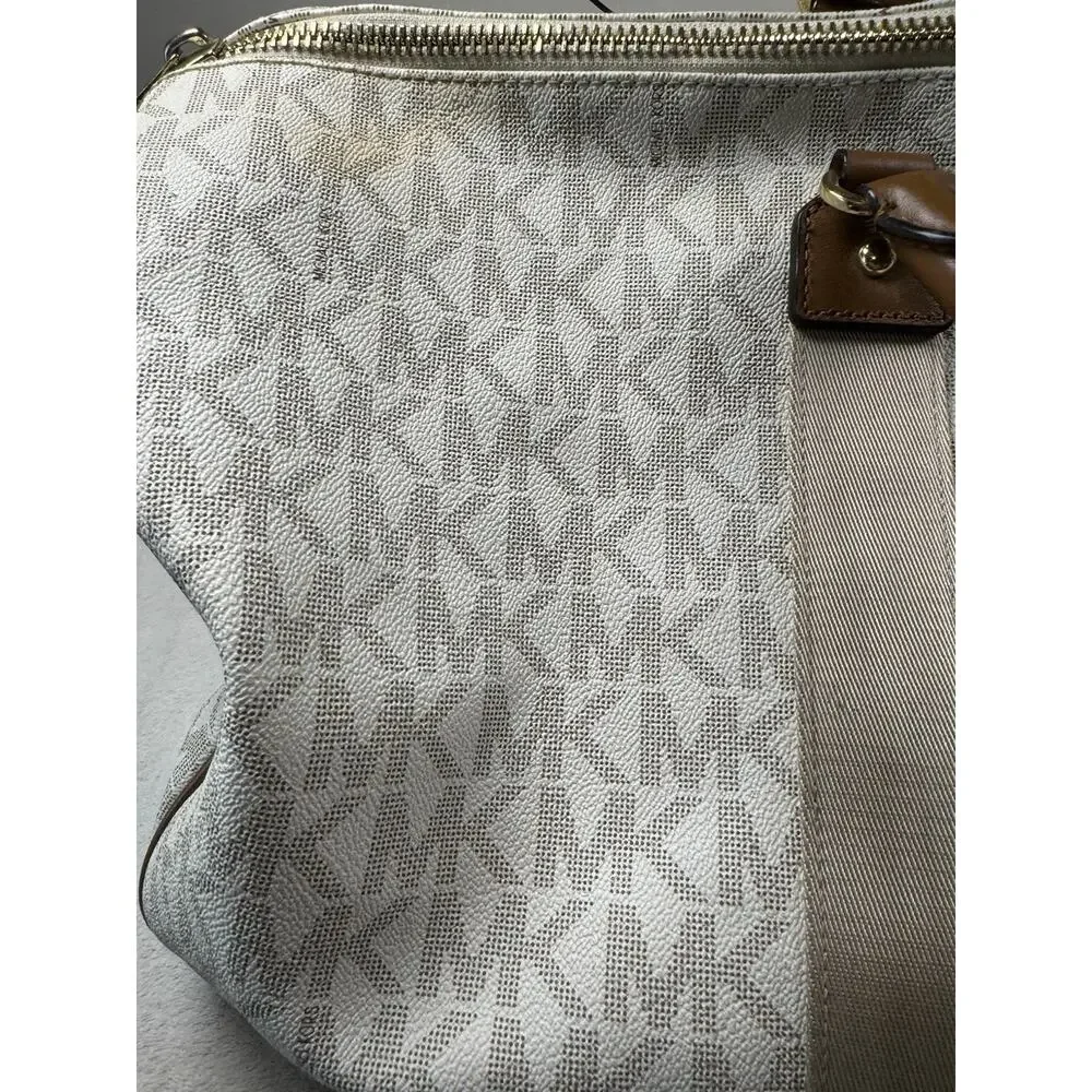 Michael Kors Large Signature MK Weekender Duffel Travel Bag Vanilla Brown